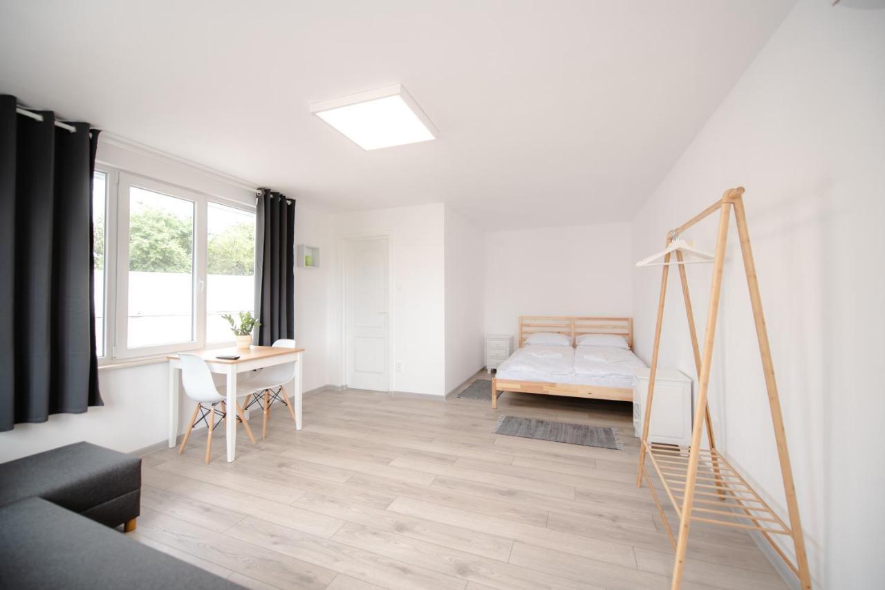 Pixel Guesthouse Тыргу-Секуеск Экстерьер фото