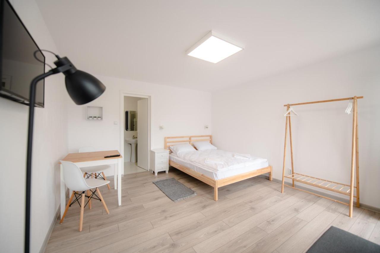 Pixel Guesthouse Тыргу-Секуеск Экстерьер фото
