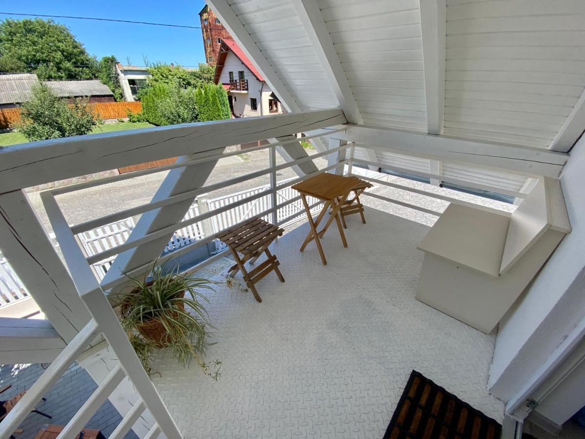Pixel Guesthouse Тыргу-Секуеск Экстерьер фото