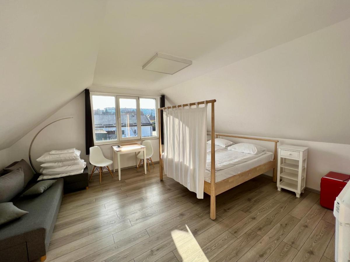 Pixel Guesthouse Тыргу-Секуеск Экстерьер фото