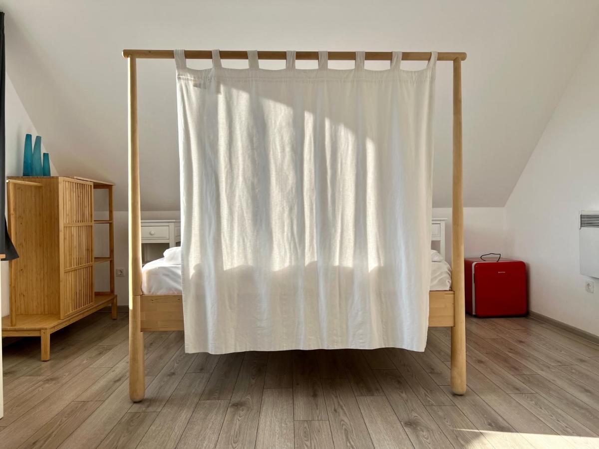 Pixel Guesthouse Тыргу-Секуеск Экстерьер фото