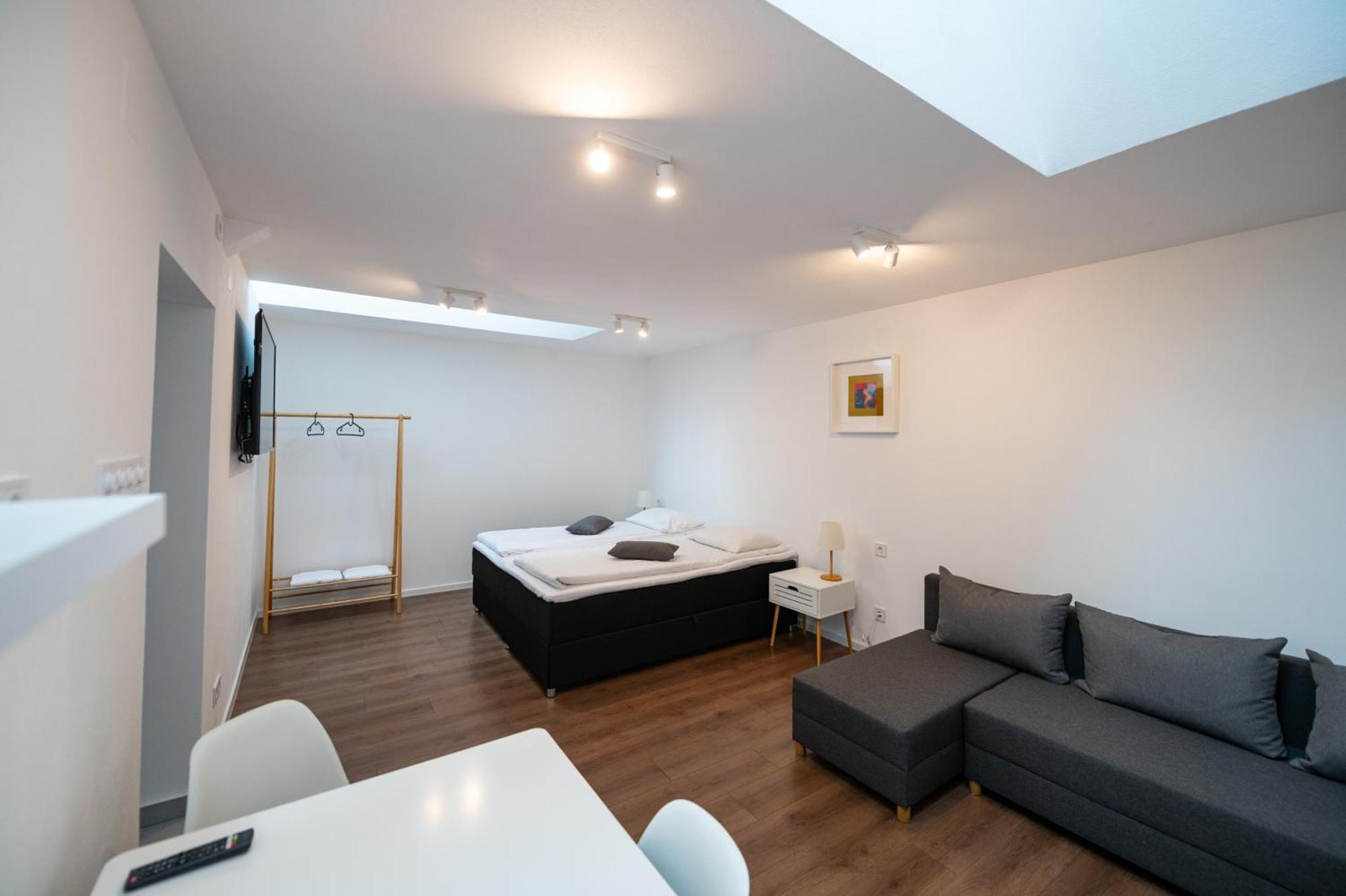 Pixel Guesthouse Тыргу-Секуеск Экстерьер фото