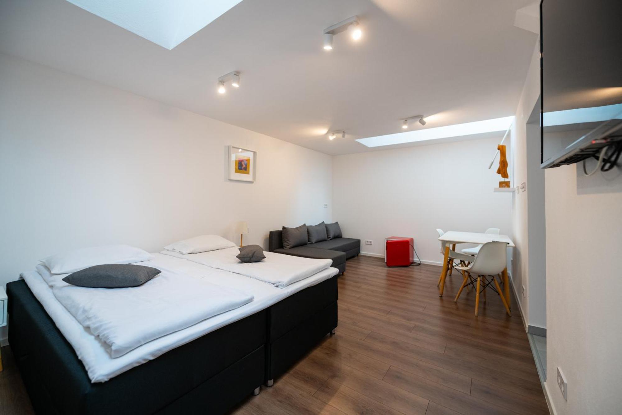 Pixel Guesthouse Тыргу-Секуеск Экстерьер фото